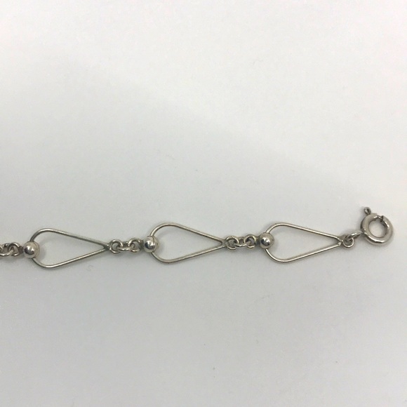Mod Teardrop Bracelet - Picture 4 of 5
